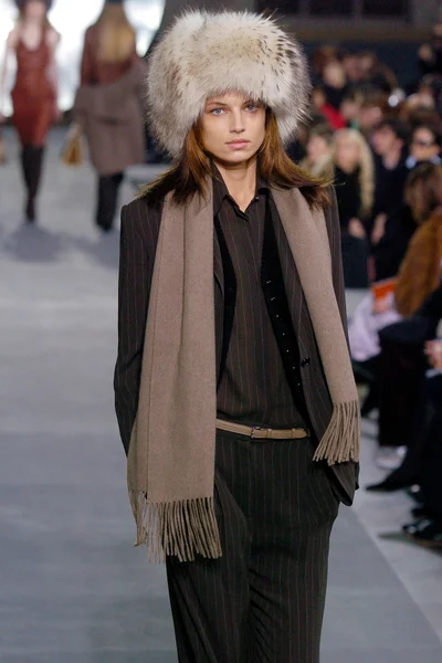Look 35